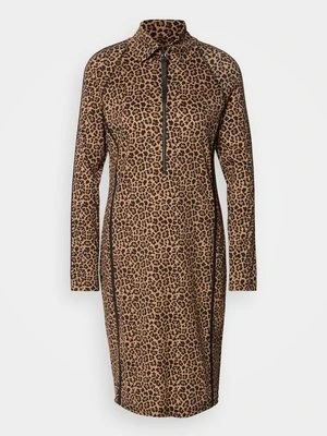 Sukienka z dżerseju Marc Cain