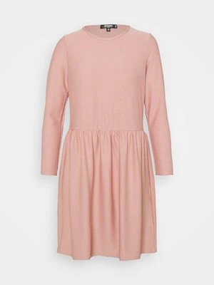 Sukienka z dżerseju Missguided Petite