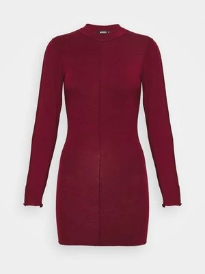 Sukienka z dżerseju Missguided Petite