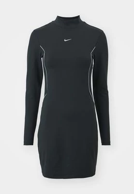 Sukienka z dżerseju Nike Sportswear