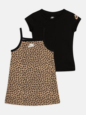 Sukienka z dżerseju Nike Sportswear