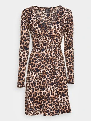 Sukienka z dżerseju Pieces