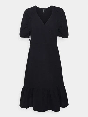 Sukienka z dżerseju Pieces