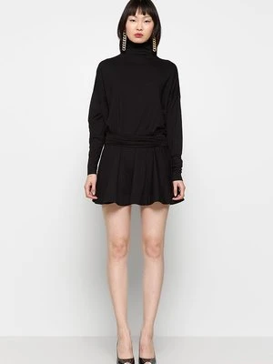 Sukienka z dżerseju pinko