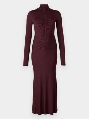 Sukienka z dżerseju pinko