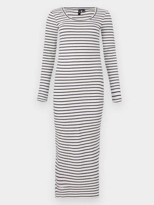 Sukienka z dżerseju Vero Moda