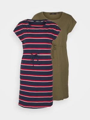 Sukienka z dżerseju Vero Moda Petite