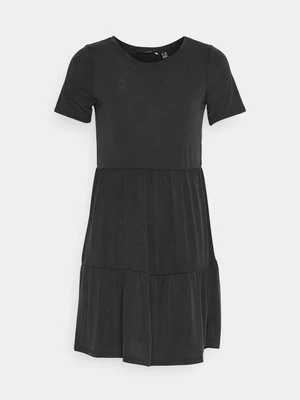 Sukienka z dżerseju Vero Moda Petite