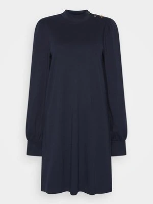 Sukienka z dżerseju Vero Moda Tall