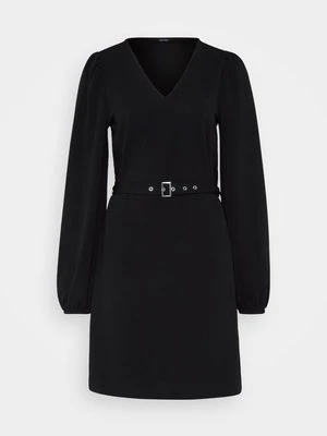 Sukienka z dżerseju Vero Moda Tall