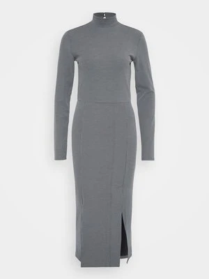 Sukienka z dżerseju Vero Moda Tall