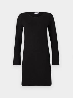 Sukienka z dżerseju Vila