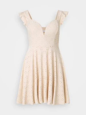 Sukienka z dżerseju WAL G PETITE