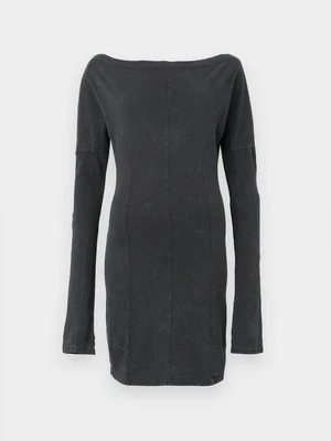 Sukienka z dżerseju Weekday