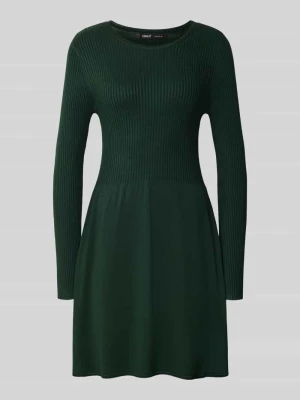 sukienka z dzianiny o kroju regular fit z mieszanka wiskozy model 'ALMA' Only Ciemnozielony