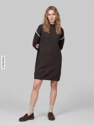 Sukienka z dzianiny o kroju regular fit z paski w kontrastowym kolorze model 'BOOM' Vero Moda