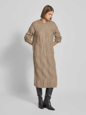 Sukienka z dzianiny o kroju relaxed fit z dodatkiem wełny model ‘JENNA’ Pieces