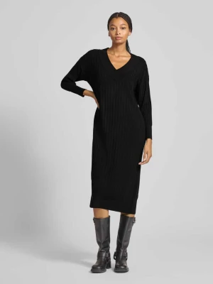 Sukienka z dzianiny o lejącym kroju z dekoltem w serek model ‘NEW TESSA’ Only