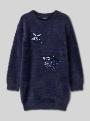 Sukienka z dzianiny z cekinowym obszyciem BLUE SEVEN