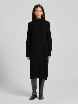 Sukienka z dzianiny z wywijanym kołnierzem FYNCH-HATTON