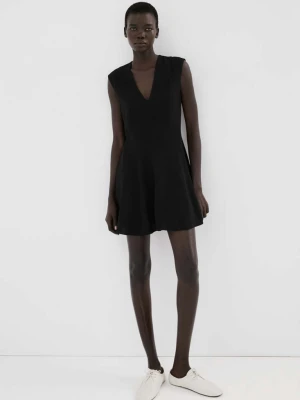 Sukienka z falbaną i dekoltem w serek czarny - Kobieta - - MANGO