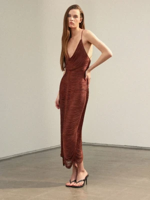 Sukienka z frędzli z odkrytymi plecami brązowy - Kobieta - - MANGO