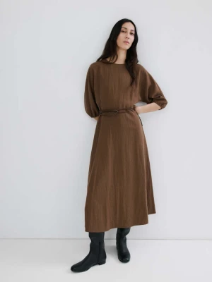 Sukienka z lyocellu z paskiem brązowy - Kobieta - - MANGO