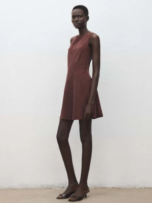 Sukienka z lyocellu z przeszyciami brązowy - Kobieta - - MANGO