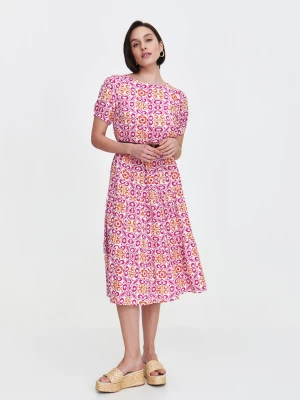 Sukienka z printem w kolorze różowym Top Secret