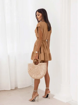Sukienka z przekładanym dekoltem SOLANGE - ciemny beż magmac
