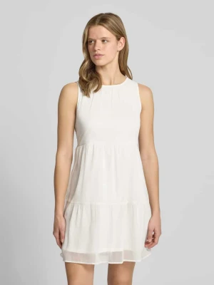 Sukienka z szyfonu w efekcie krepy krój regular fit model 'LARA' Pieces