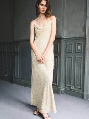 Sukienka z teksturą i drapowanym dekoltem beżowy - Kobieta - - MANGO