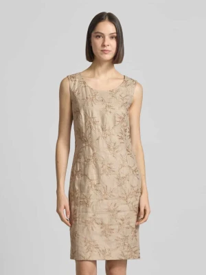 Sukienki etui sięgające kolan z hafty WHITE LABEL