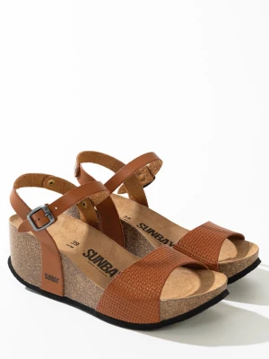 Sunbay Sandały "Yucca" w kolorze jasnobrązowym na koturnie rozmiar: 38