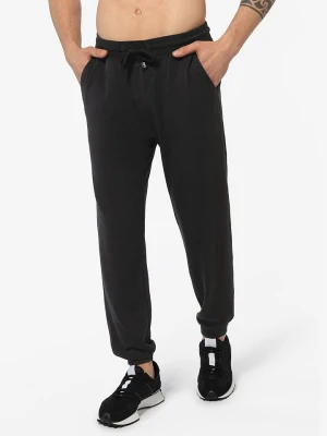 super.natural Spodnie dresowe "Solution" w kolorze czarnym rozmiar: S