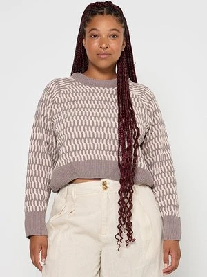 Sweter Apricot