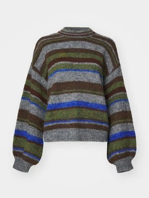 Sweter Aware