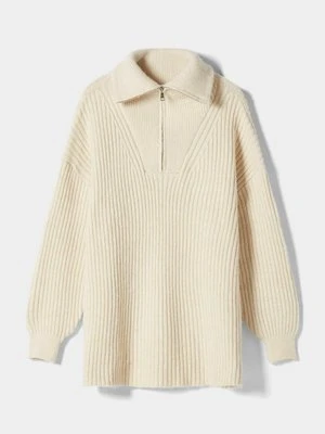 Zdjęcie produktu Sweter Bershka beżowy