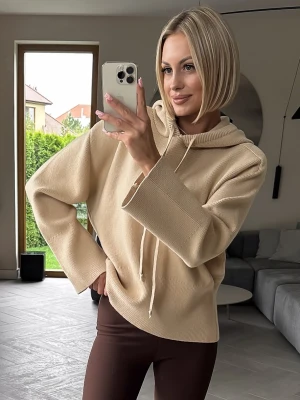 Sweter Beżowy z Kapturem Kazak ClothStore