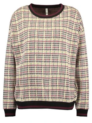 Sweter Blendshe