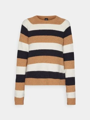 Sweter Boss