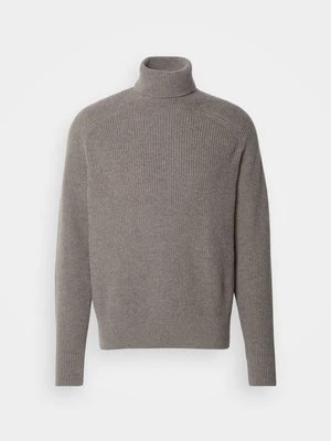 Sweter Boss
