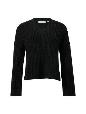 Sweter comma casual identity