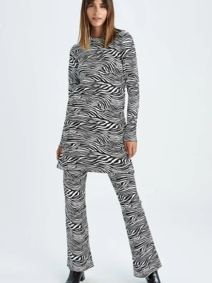 Sweter DeFacto czarny