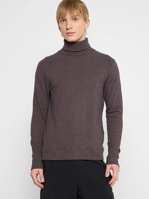 Sweter Denham