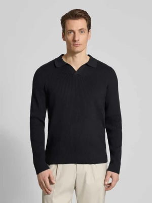 Sweter dzianinowy o kroju relaxed fit w prążkowanej fakturze lindbergh