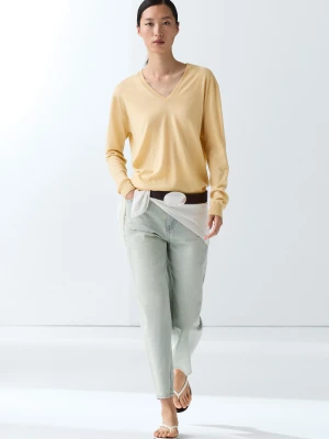 Sweter Dzianinowy Z Dekoltem W Serek - Waniliowy - Massimo Dutti - Female