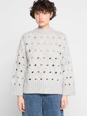 Sweter EDITED