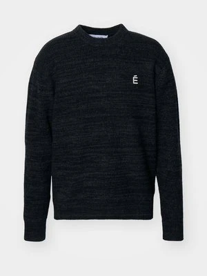 Sweter Études