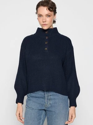 Sweter French Connection